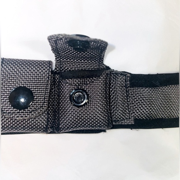 🔥Host Pick🔥 THE MSD Band (Memory Storage Data Wearable) Gray Wristband - Picture 6 of 9